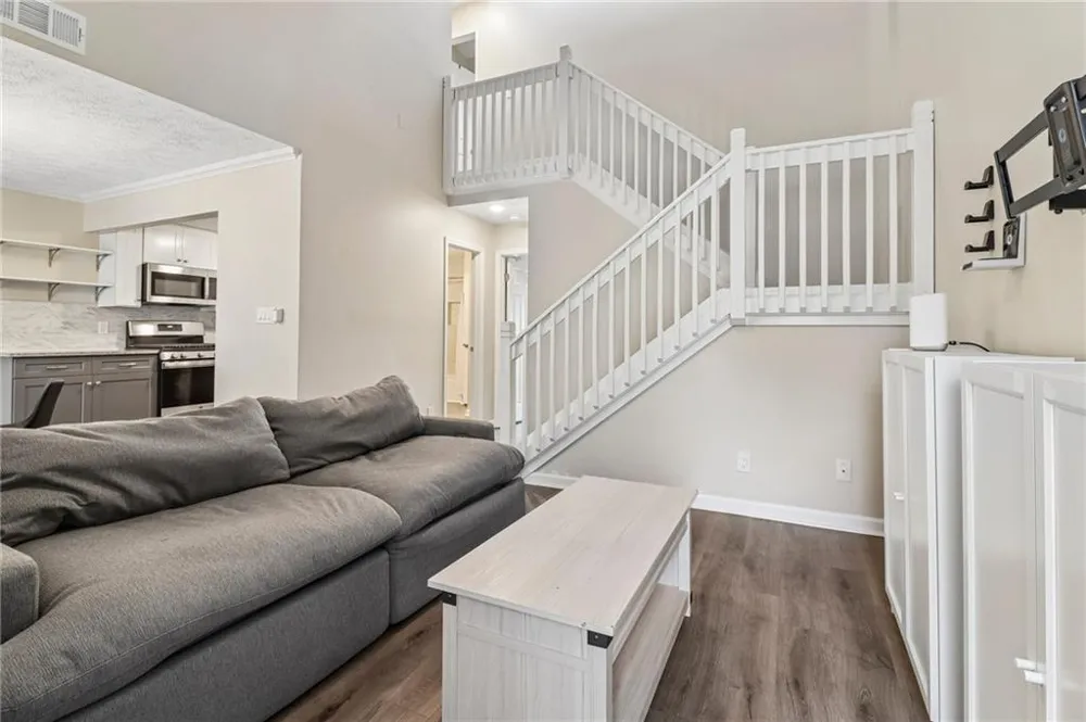 1605 Homestead Trail Alpharetta, GA 30004