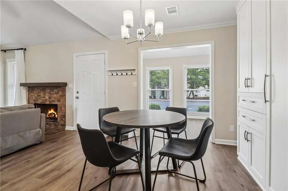 1605 Homestead Trail Alpharetta, GA 30004