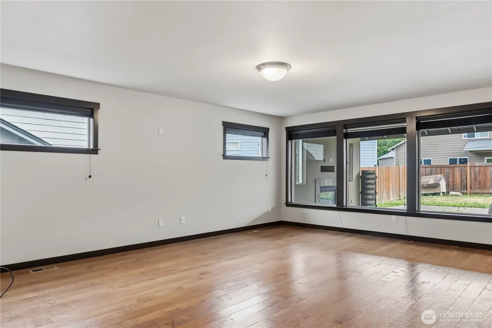 310 LeAnn Street Mount Vernon, WA 98274