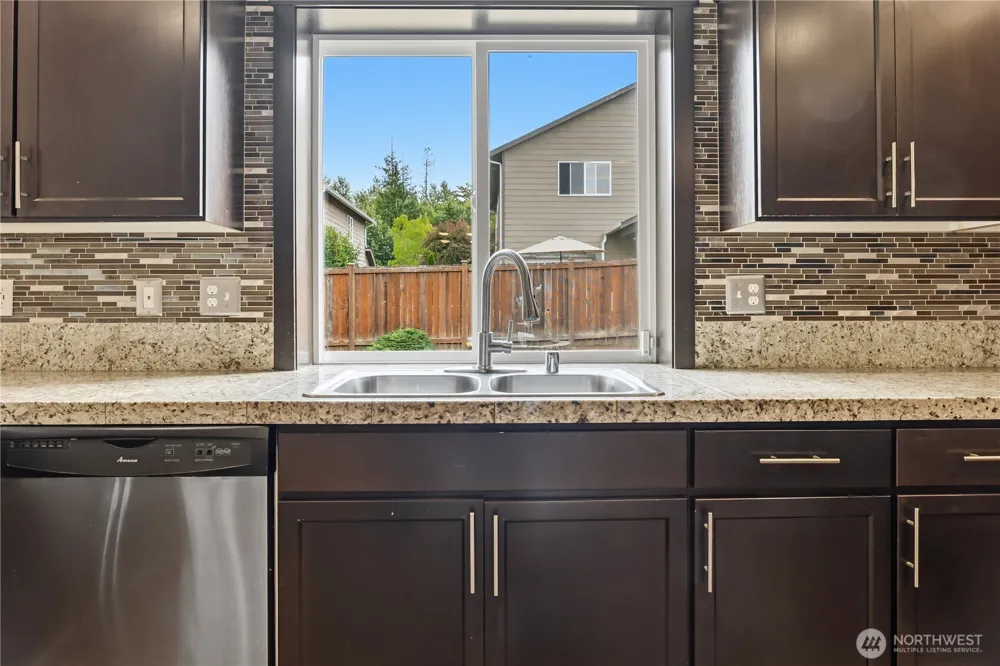310 LeAnn Street Mount Vernon, WA 98274