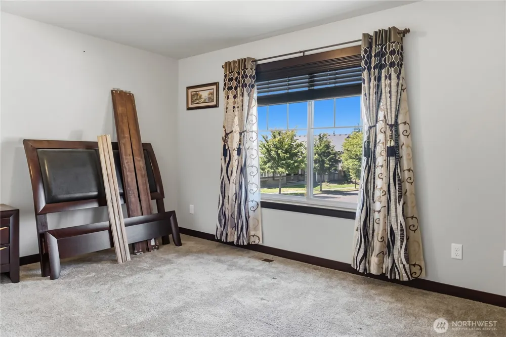 301 Barry Loop Mount Vernon, WA 98274