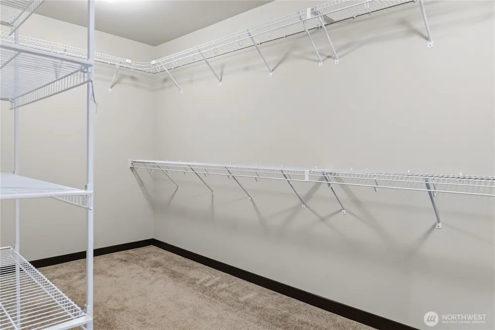 301 Barry Loop Mount Vernon, WA 98274