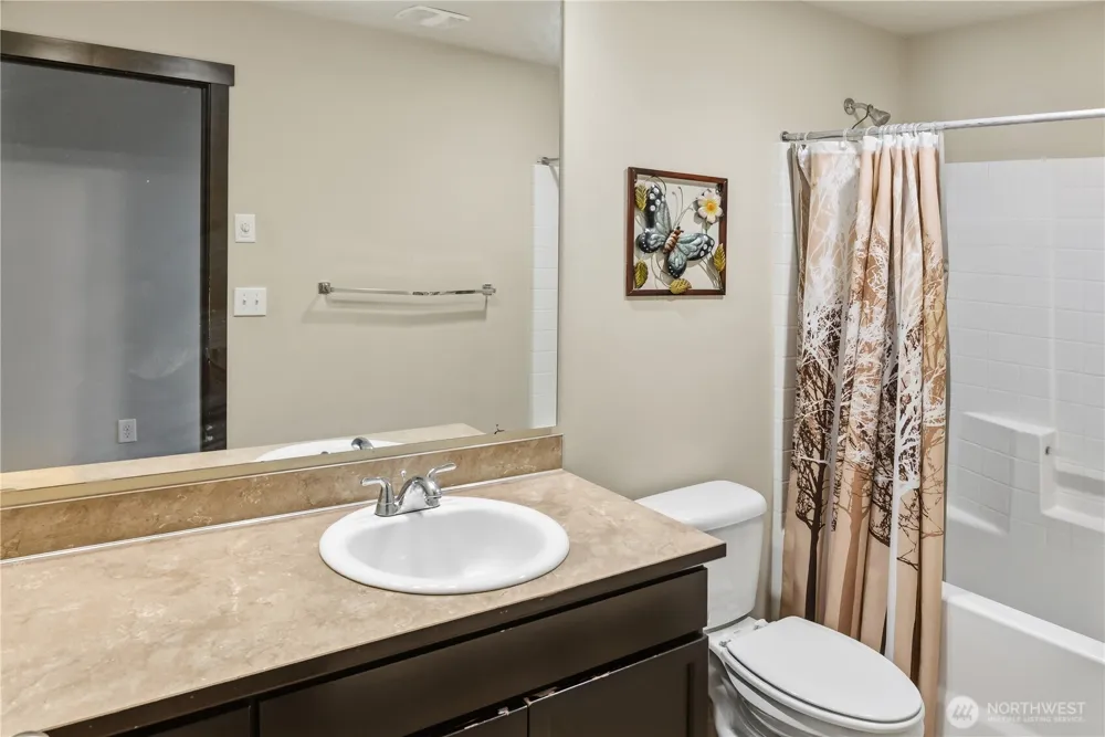 301 Barry Loop Mount Vernon, WA 98274