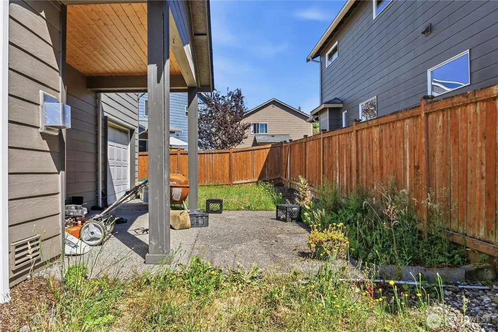 301 Barry Loop Mount Vernon, WA 98274