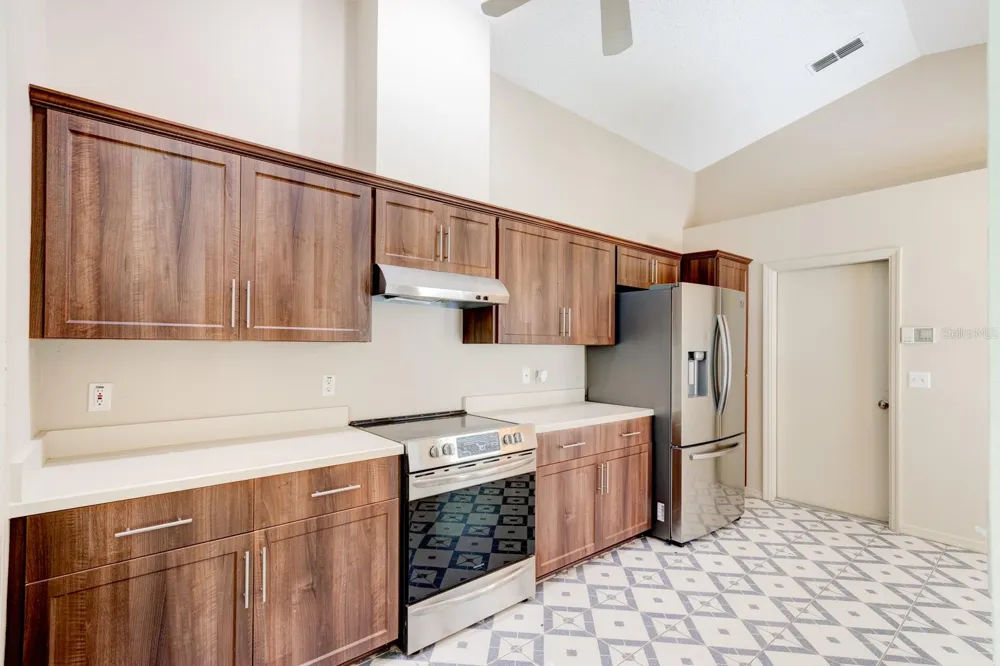 317 GLENBRIAR CIRCLE Daytona Beach, FL 32114
