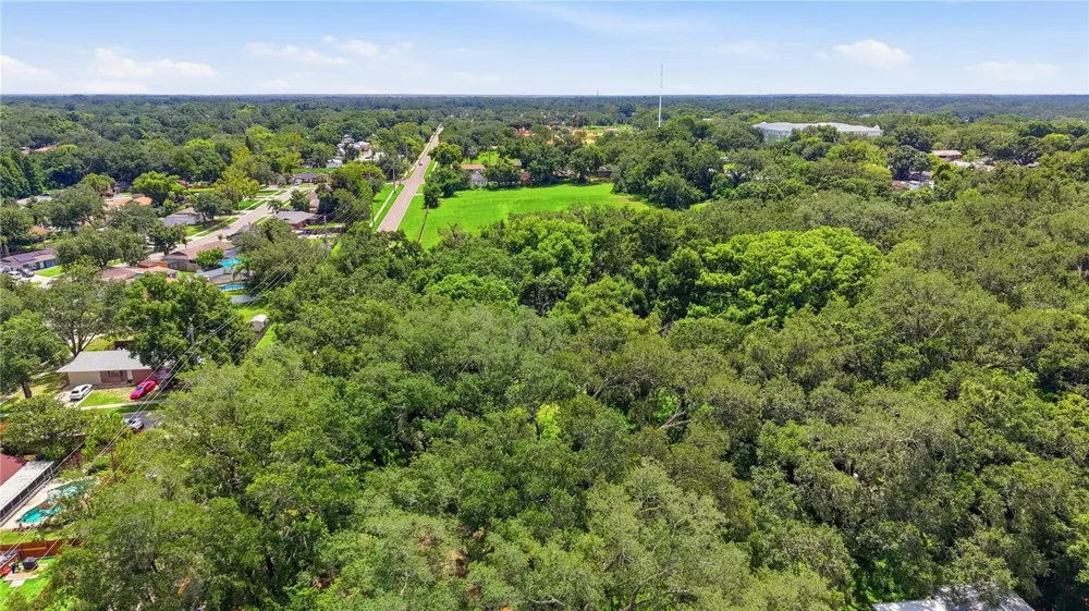11211 CLAY PIT ROAD Seffner, FL 33584