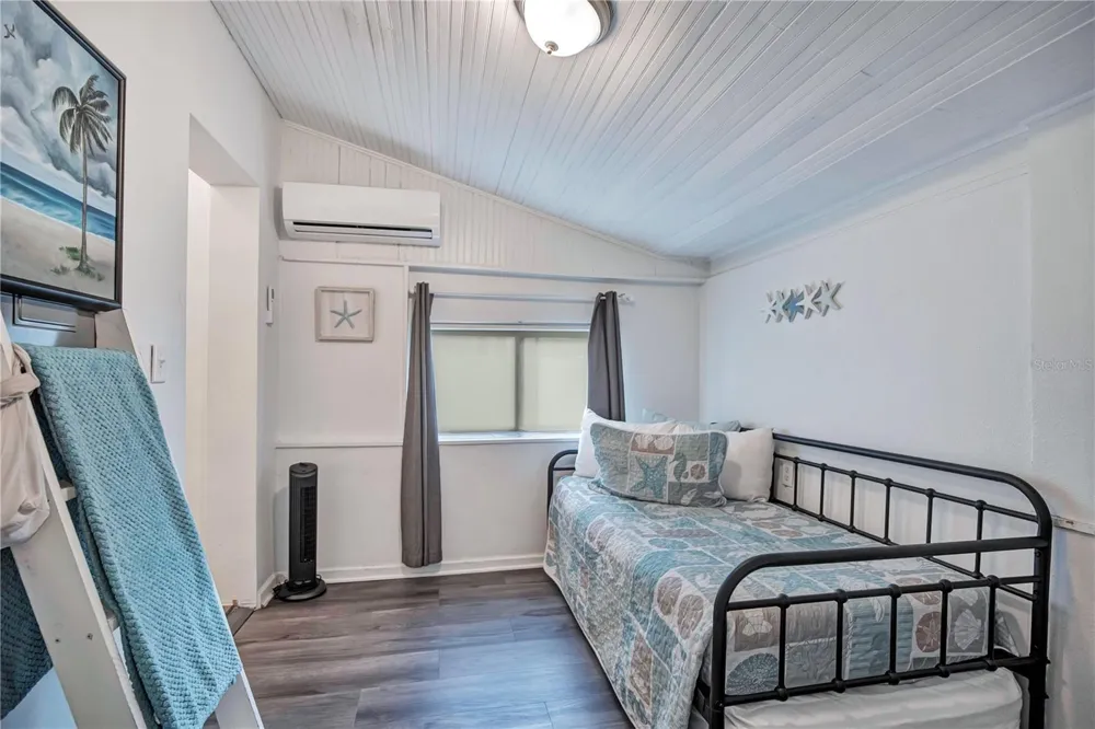 210 BELLEVUE AVENUE Daytona Beach, FL 32114