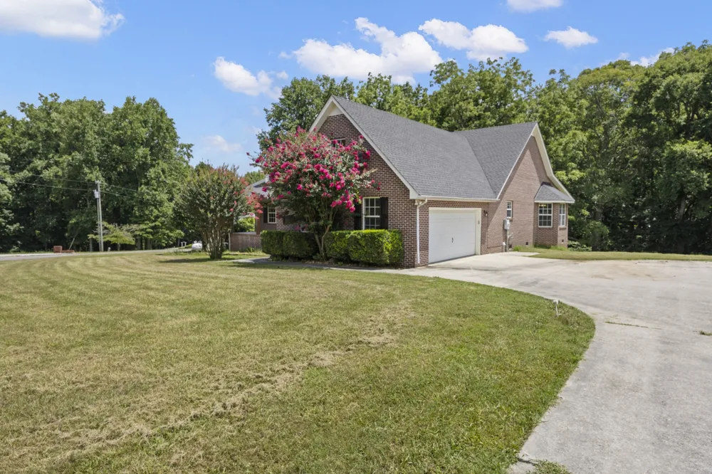 52 Wright Pl Estill Springs, TN 37330