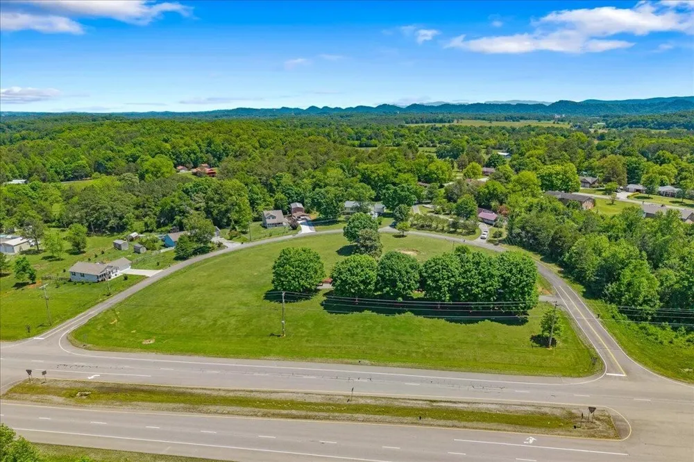 2065 Hwy 30 E Athens, TN 37303