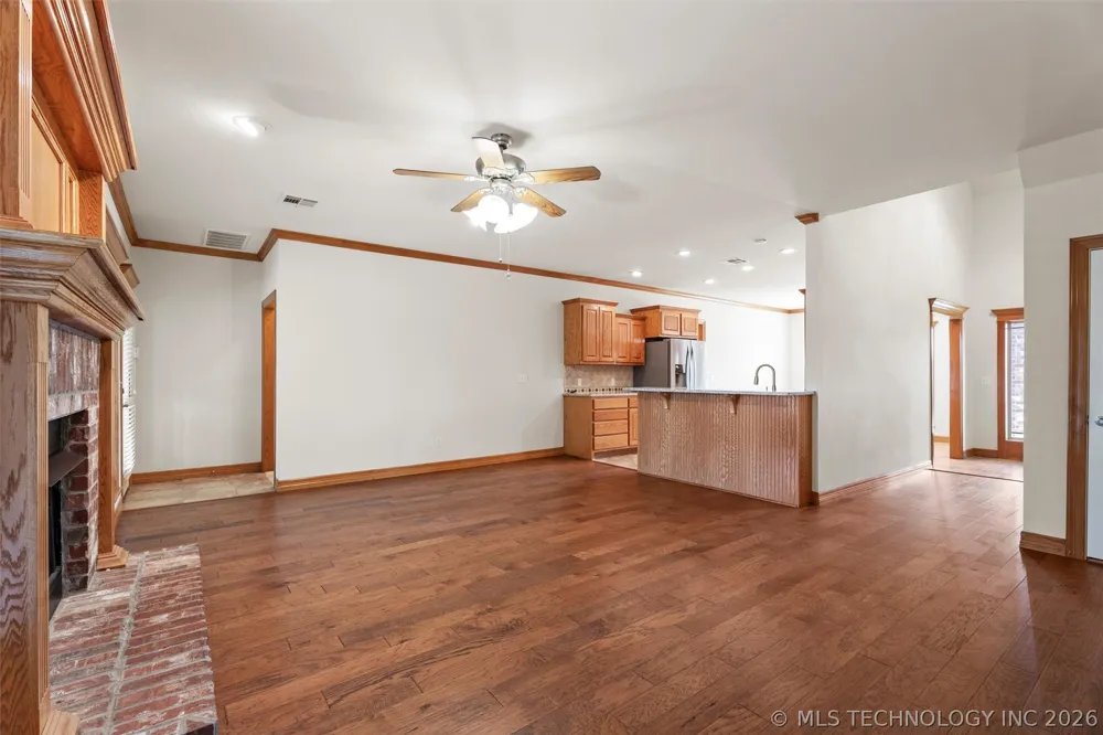 5800 Tower Court Bartlesville, OK 74006