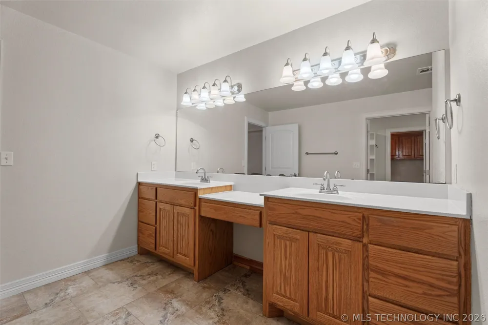5800 Tower Court Bartlesville, OK 74006