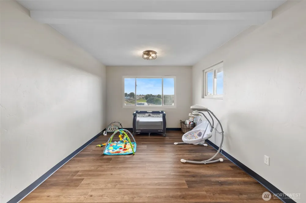 19621 Glade Road Mesa, WA 99343