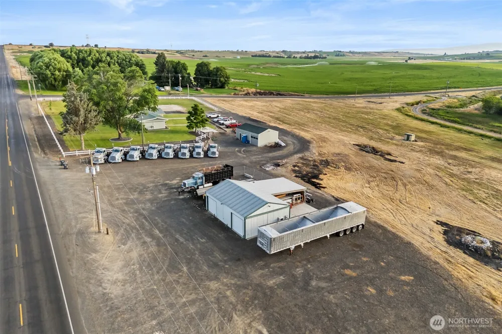 19621 Glade Road Mesa, WA 99343