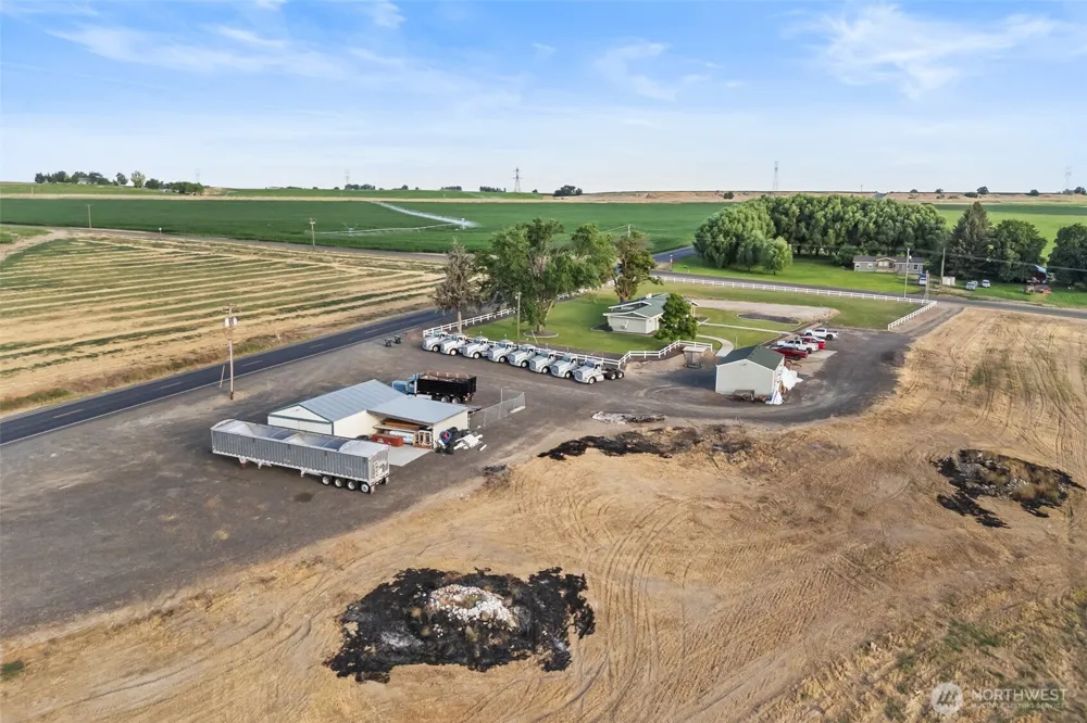 19621 Glade Road Mesa, WA 99343