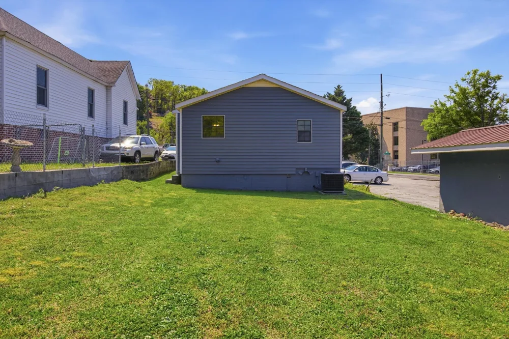 302 E Gordon Avenue Rossville, GA 30741