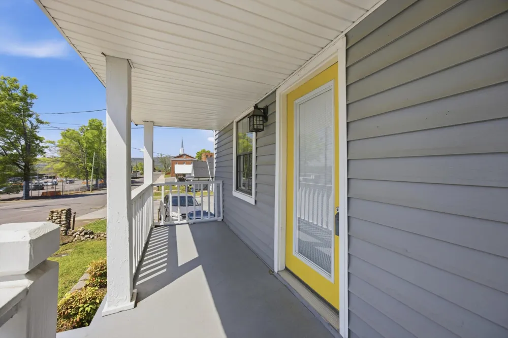 302 E Gordon Avenue Rossville, GA 30741