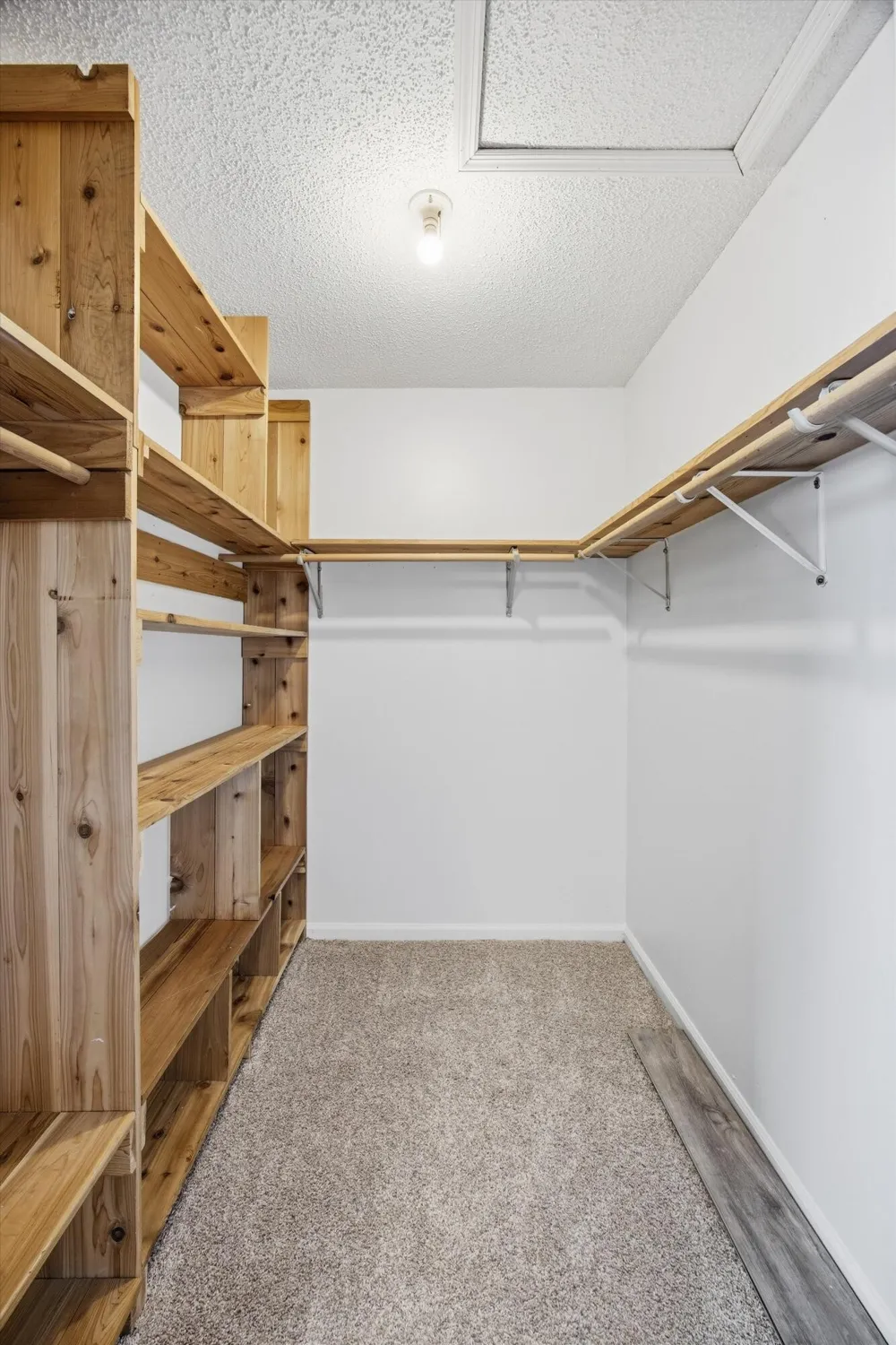 302 E Gordon Avenue Rossville, GA 30741