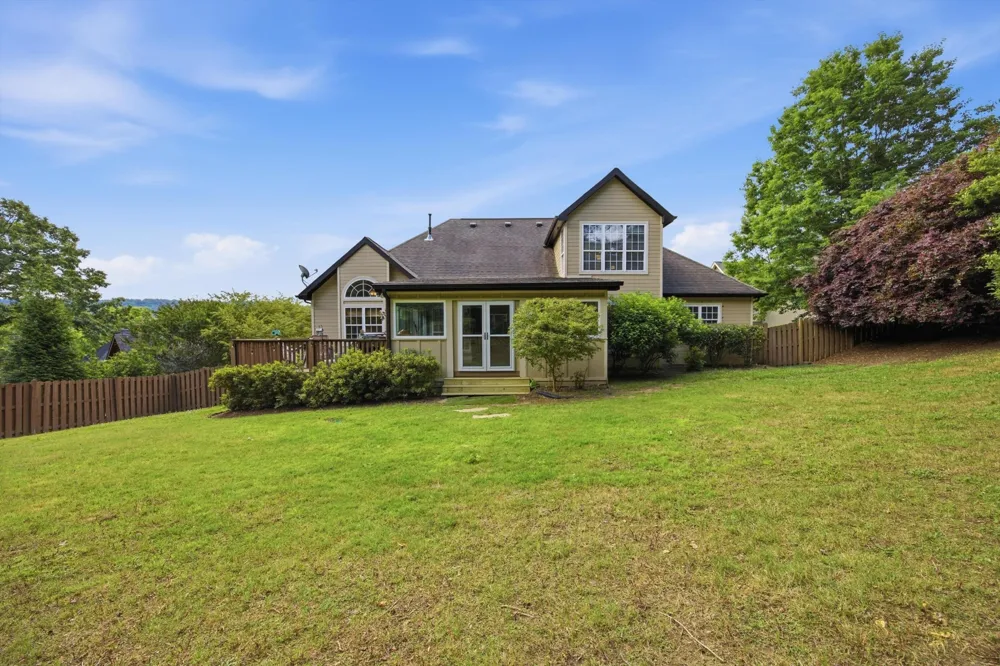 9449 Lazy Circles Drive Ooltewah, TN 37363