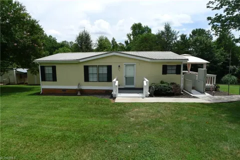 116 Hank Lesser Road