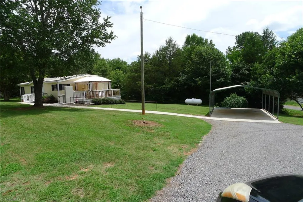 116 Hank Lesser Road Mocksville, NC 27028