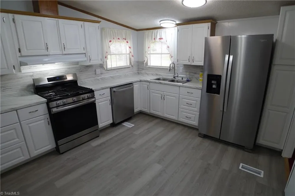 116 Hank Lesser Road Mocksville, NC 27028