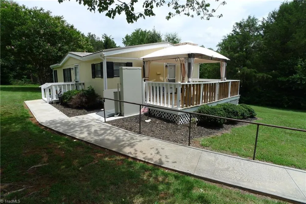 116 Hank Lesser Road Mocksville, NC 27028