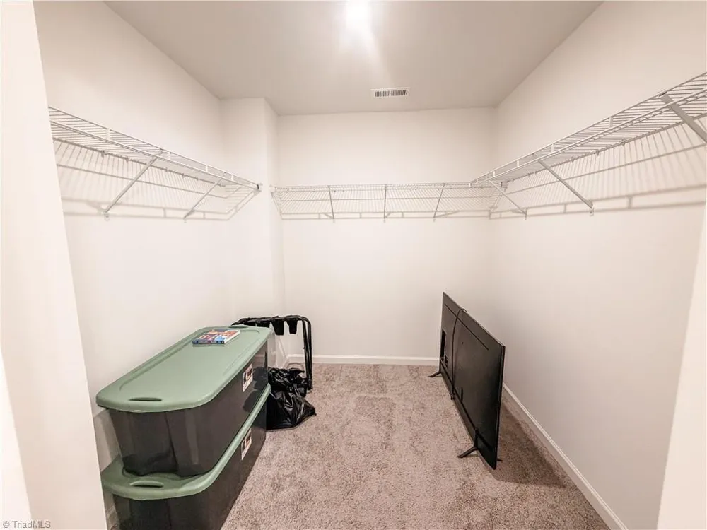 3138 Highlander Point Greensboro, NC 27405