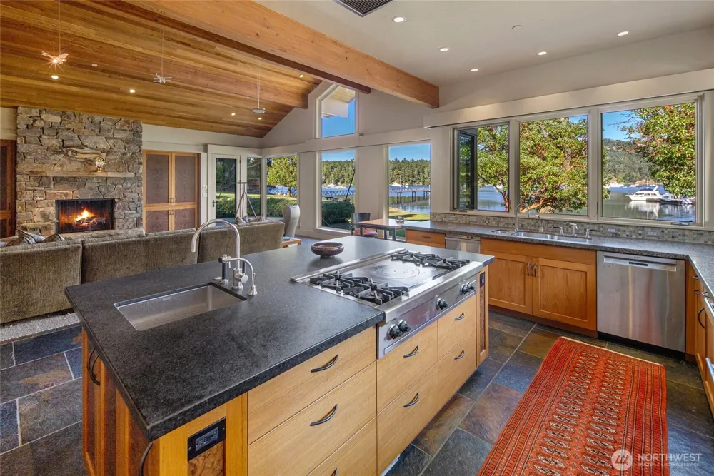 28 Fir Lane Friday Harbor, WA 98250