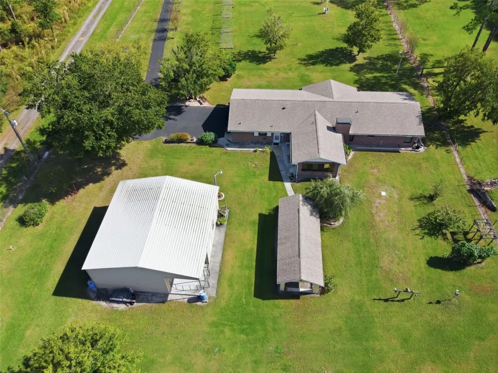 9240 MOORE ROAD Lakeland, FL 33809