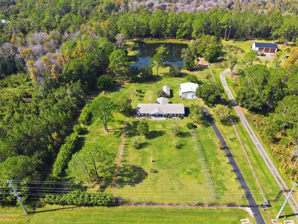 9240 MOORE ROAD Lakeland, FL 33809