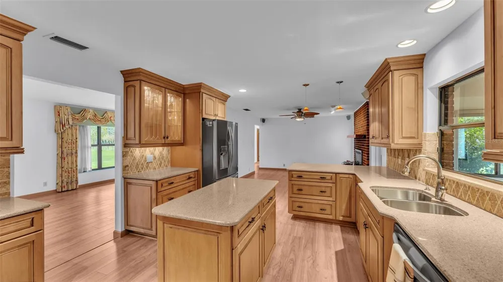9240 MOORE ROAD Lakeland, FL 33809