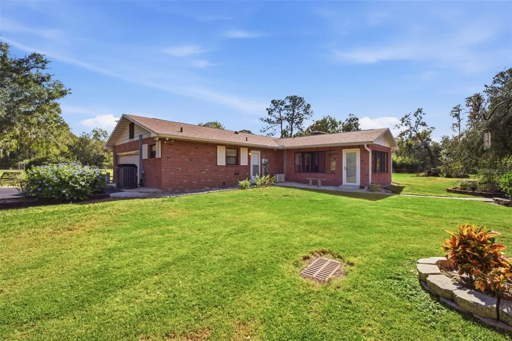 9240 MOORE ROAD Lakeland, FL 33809