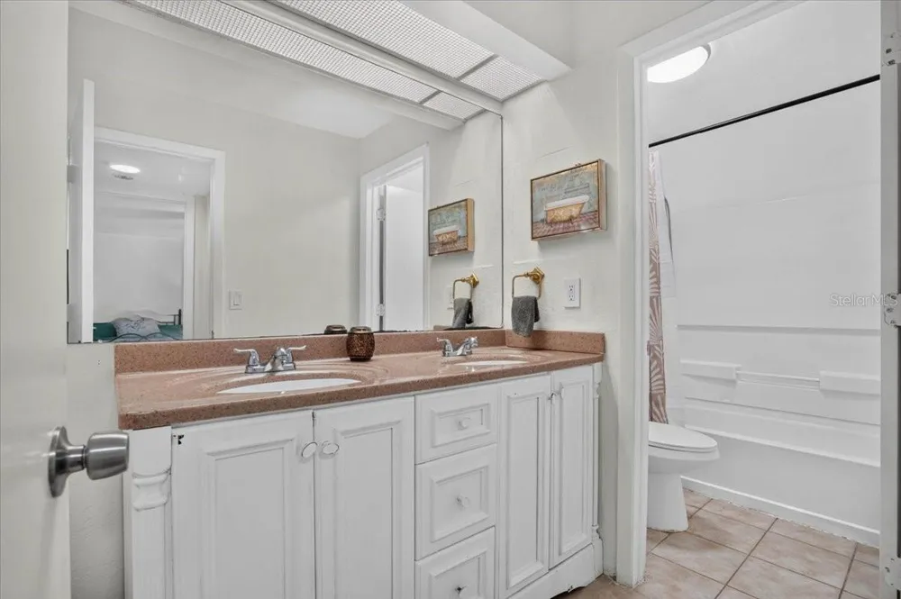 13405 ARBOR POINTE CIRCLE #104 Tampa, FL 33617