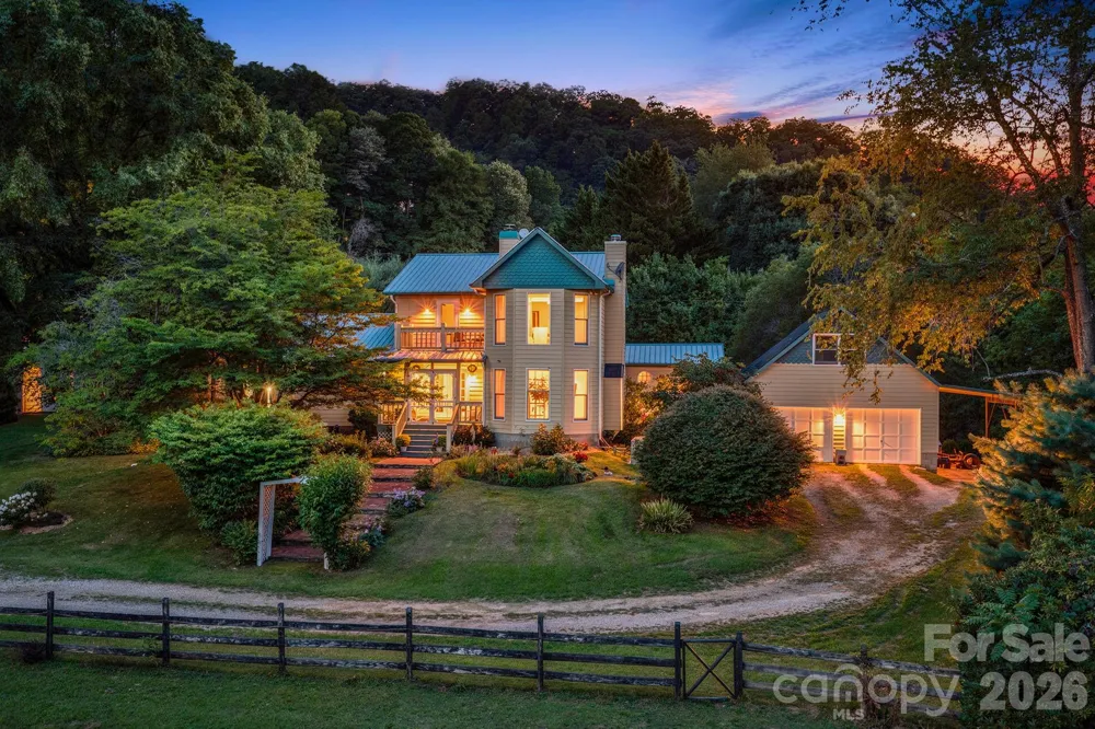 200 Black Hawk Trail Waynesville, NC 28785