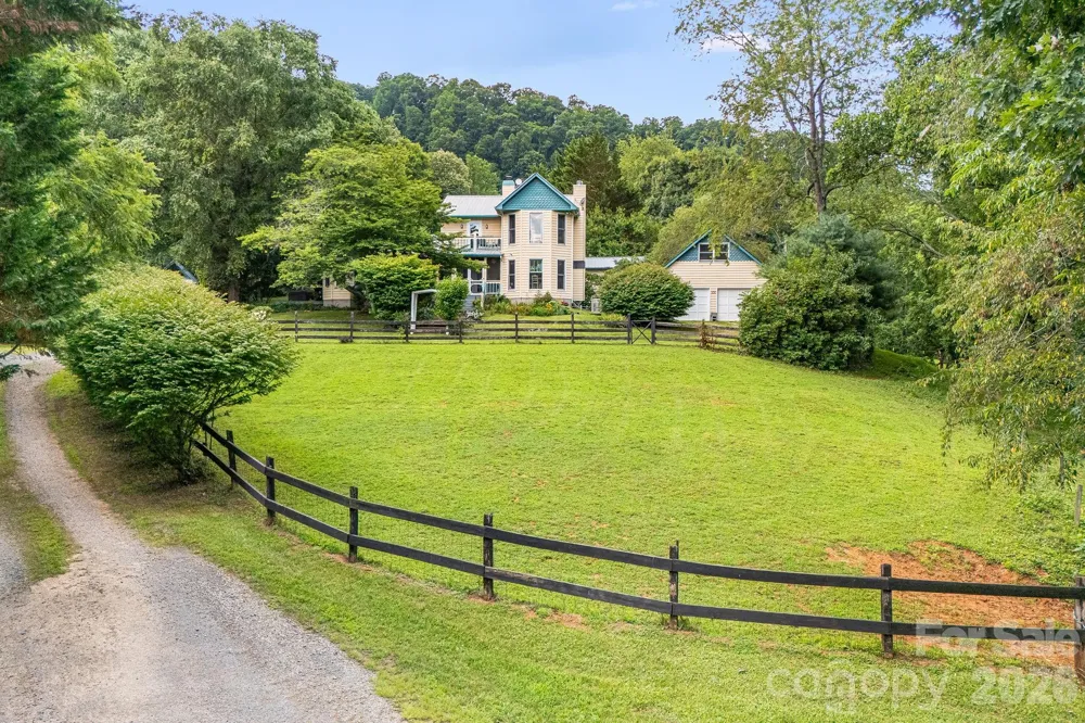 200 Black Hawk Trail Waynesville, NC 28785
