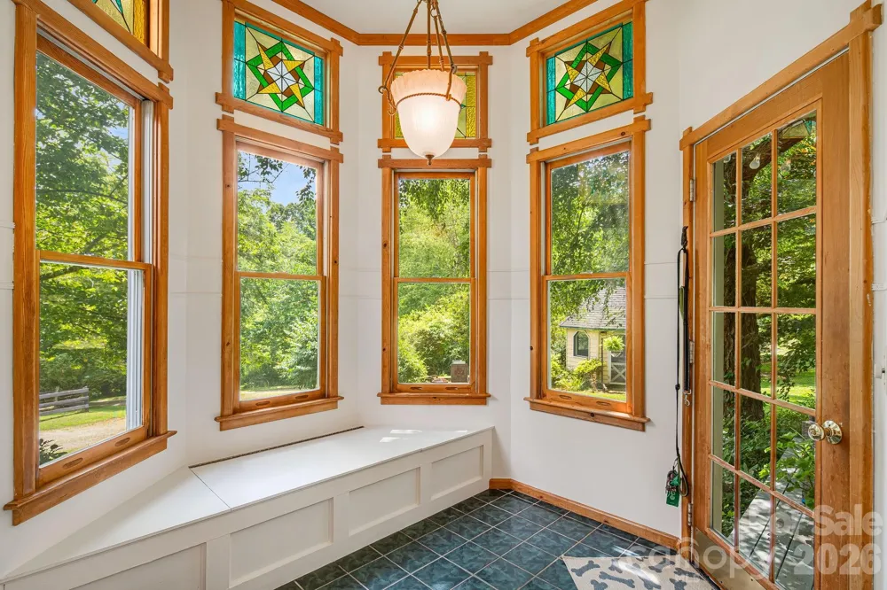 200 Black Hawk Trail Waynesville, NC 28785