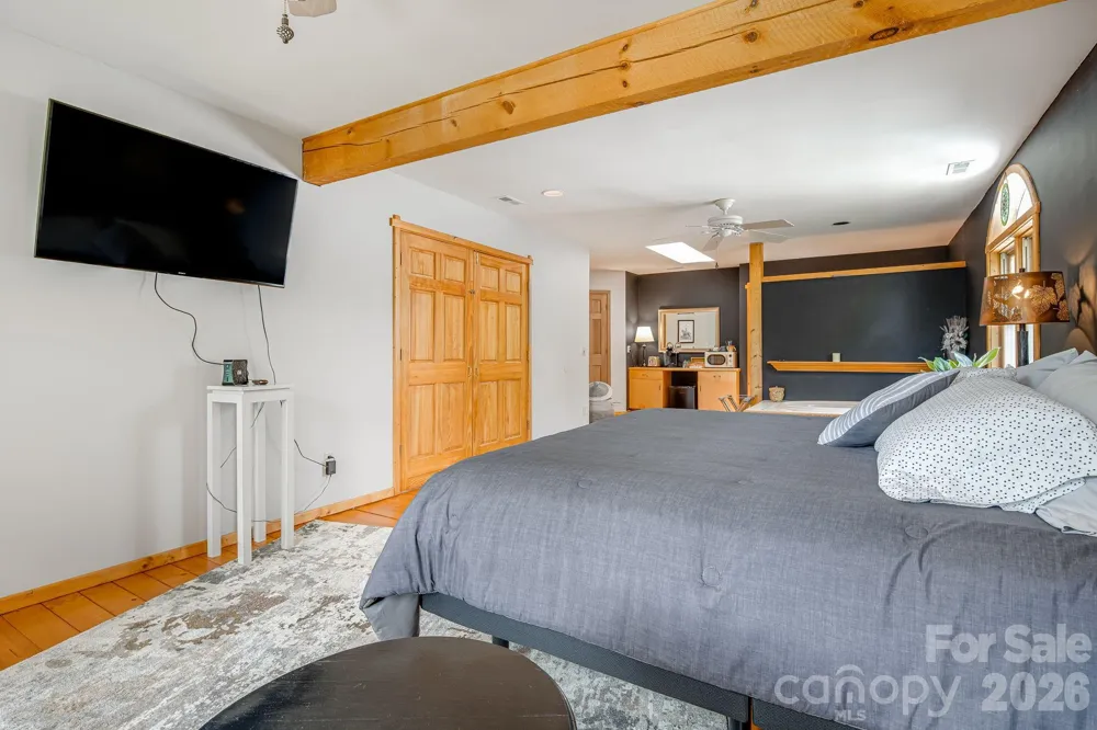 200 Black Hawk Trail Waynesville, NC 28785