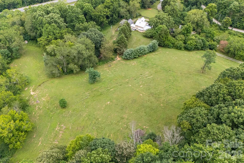200 Black Hawk Trail Waynesville, NC 28785