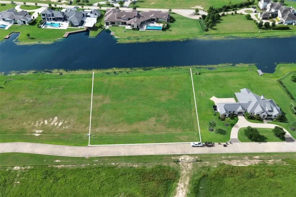151 August Lakes Drive Katy, TX 77493