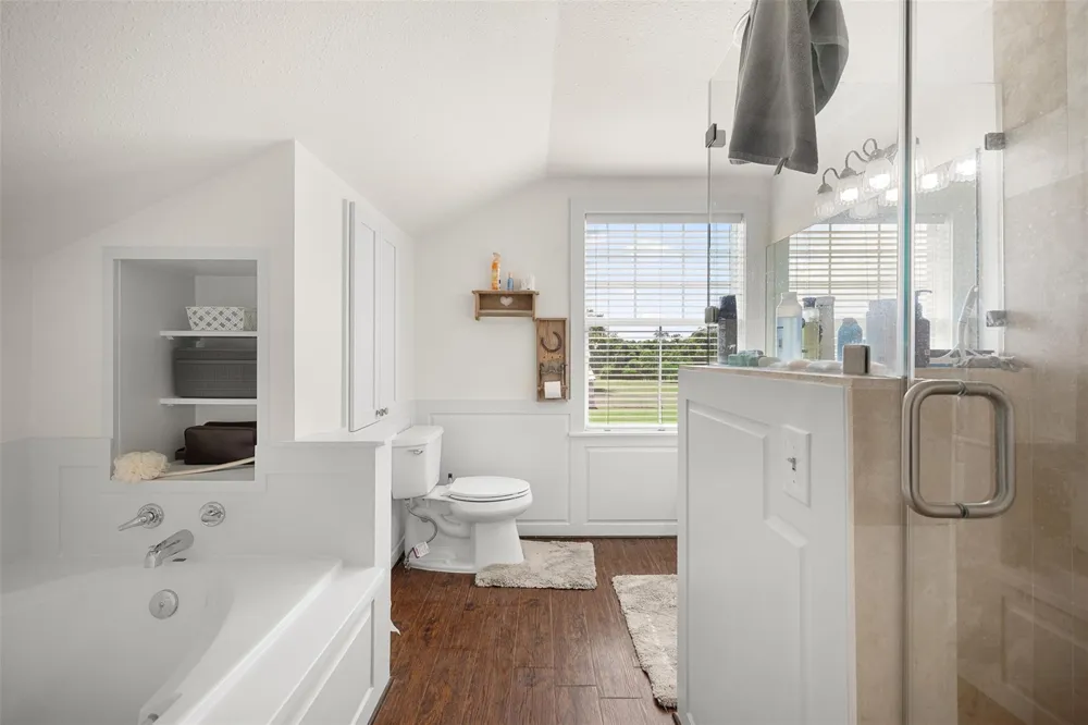 6541 Eagle Nest Acres Drive Wallis, TX 77485