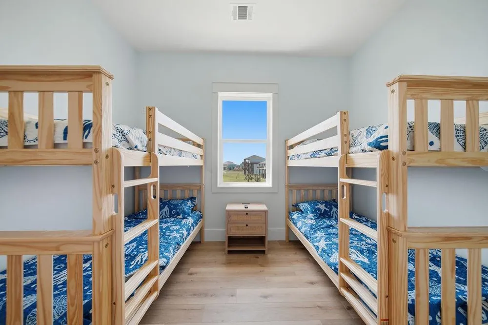 4411 Strand Avenue Crystal Beach, TX 77650