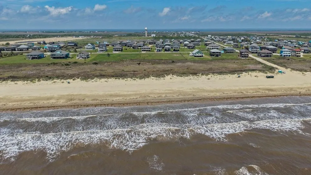 4411 Strand Avenue Crystal Beach, TX 77650