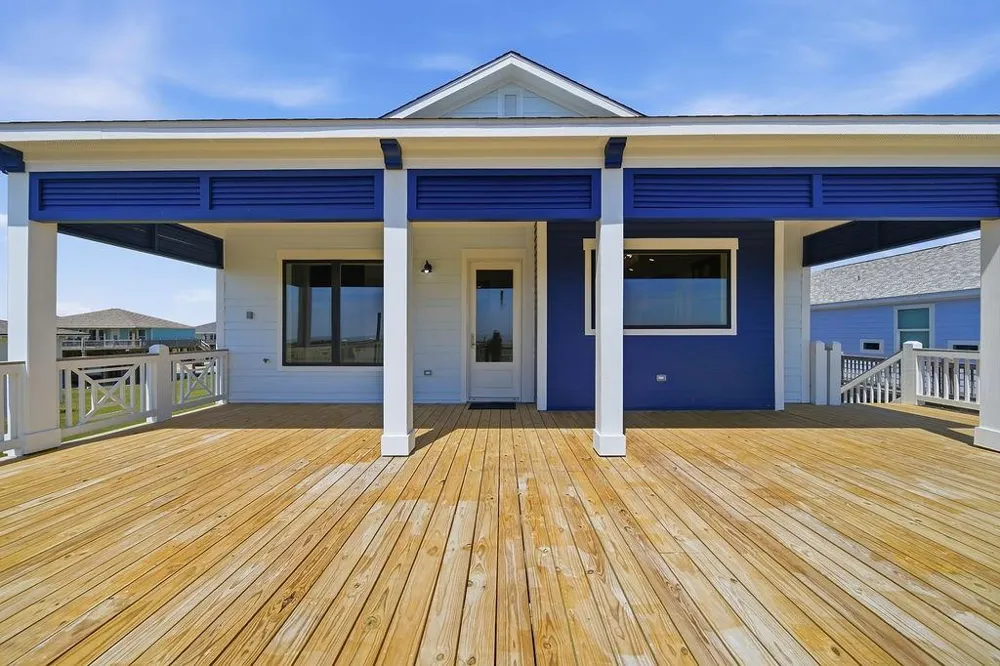 4411 Strand Avenue Crystal Beach, TX 77650