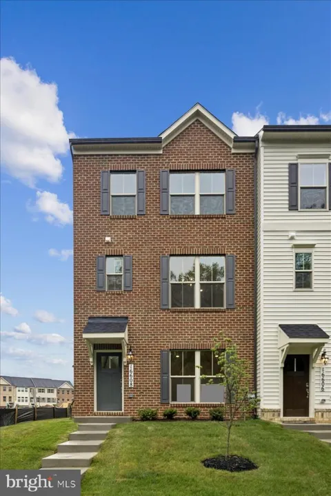 16608 BREEZEWAY ALLEY