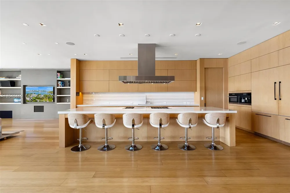 126 W San Marino Dr Miami Beach, FL 33139