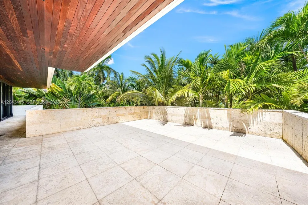126 W San Marino Dr Miami Beach, FL 33139
