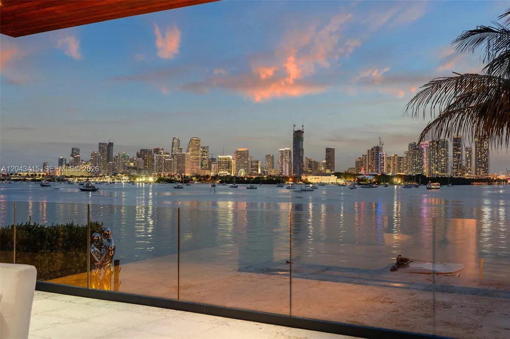 126 W San Marino Dr Miami Beach, FL 33139