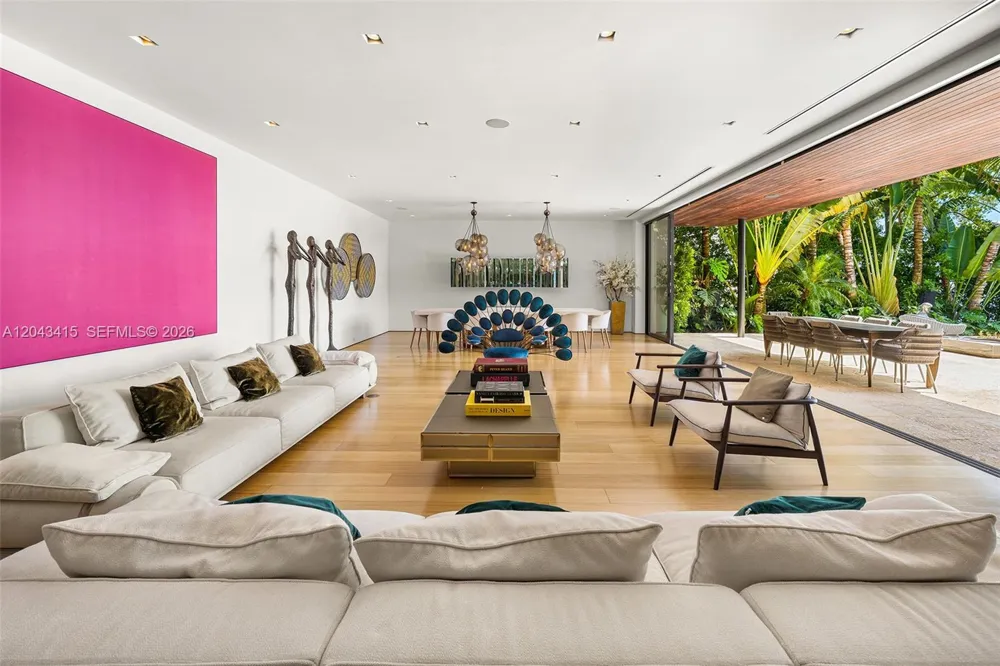 126 W San Marino Dr Miami Beach, FL 33139