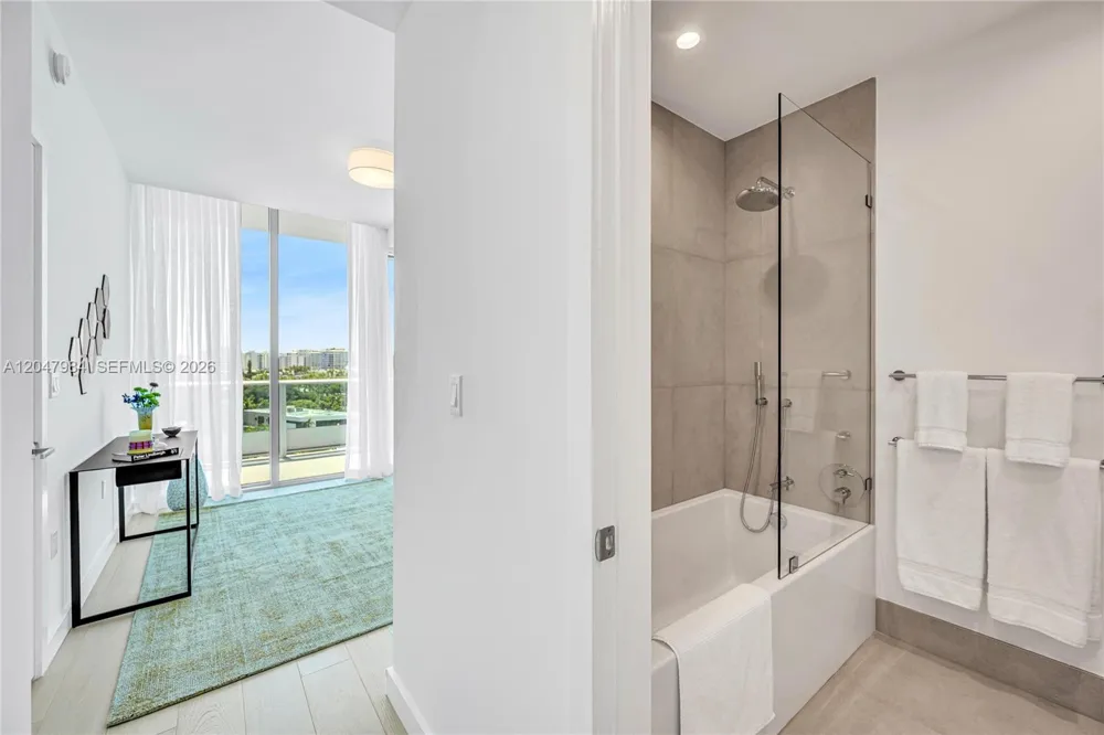 9201 E Bay Harbour Drive #PH809 Bay Harbor Islands, FL 33154