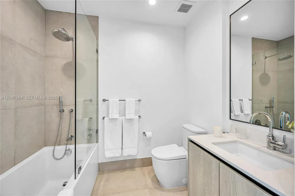 9201 E Bay Harbour Drive #PH809 Bay Harbor Islands, FL 33154